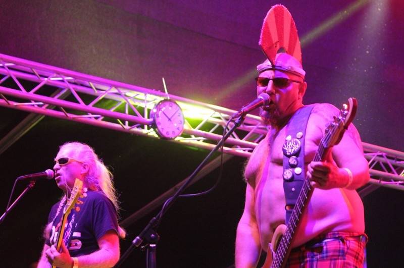 Start festivalu Hrady.cz na Točníku: Kabát, Divokej Bill, Rybičky 48 i zábavný program pro celou rodinu 