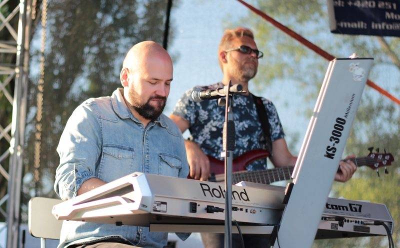 Na Plutofest v Peruci dorazili Kamil Střihavka, Anna Veselovská i čeští AC/DC