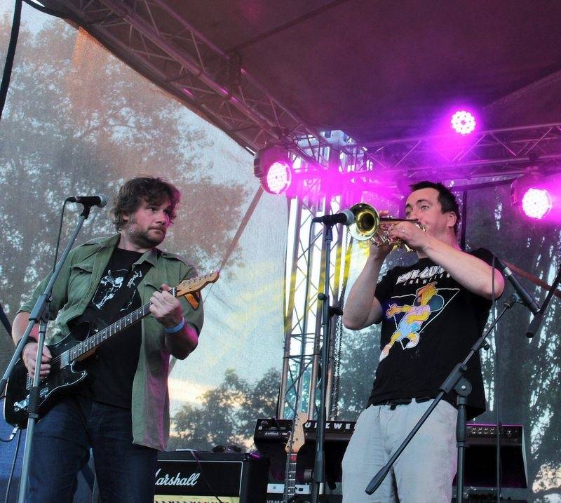 Na Plutofest v Peruci dorazili Kamil Střihavka, Anna Veselovská i čeští AC/DC