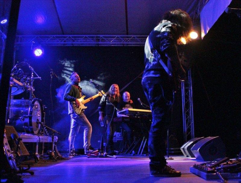 Na Plutofest v Peruci dorazili Kamil Střihavka, Anna Veselovská i čeští AC/DC