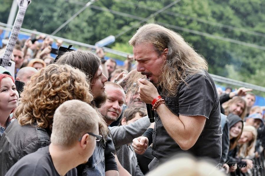 Masters Of Rock uzavřela metalová královna Tarja, za Megadeth zaskočila Tublatanka