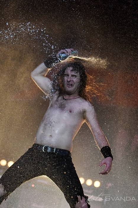 Masters Of Rock uzavřela metalová královna Tarja, za Megadeth zaskočila Tublatanka