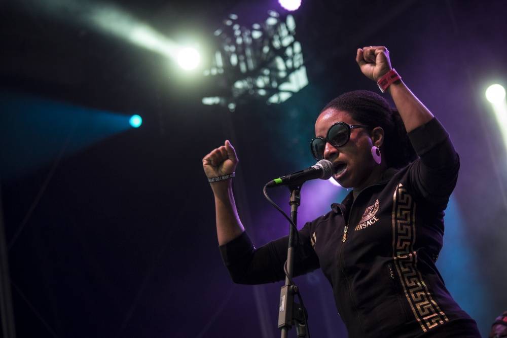 První den Mighty Sounds: V Táboře udeřili The Bones i Julian Marley, syn Boba Marleyho