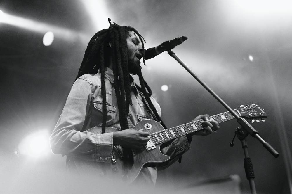 První den Mighty Sounds: V Táboře udeřili The Bones i Julian Marley, syn Boba Marleyho
