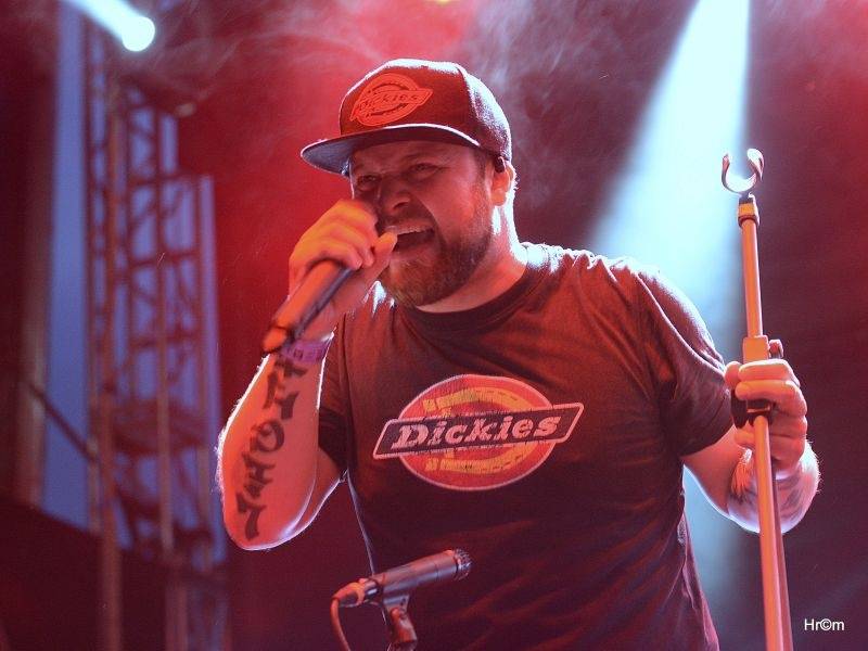 Hrady CZ pokračovaly na Kunětické hoře, hlavním tahákem byl Kabát