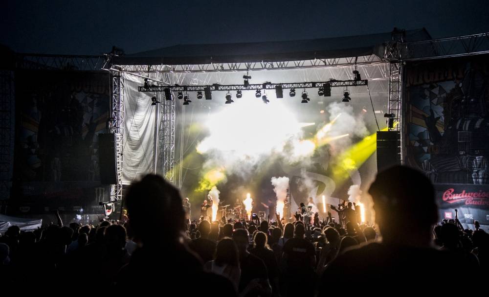 Mighty Sounds, den druhý: Táborem hřměli Perkele a Irie Révoltés