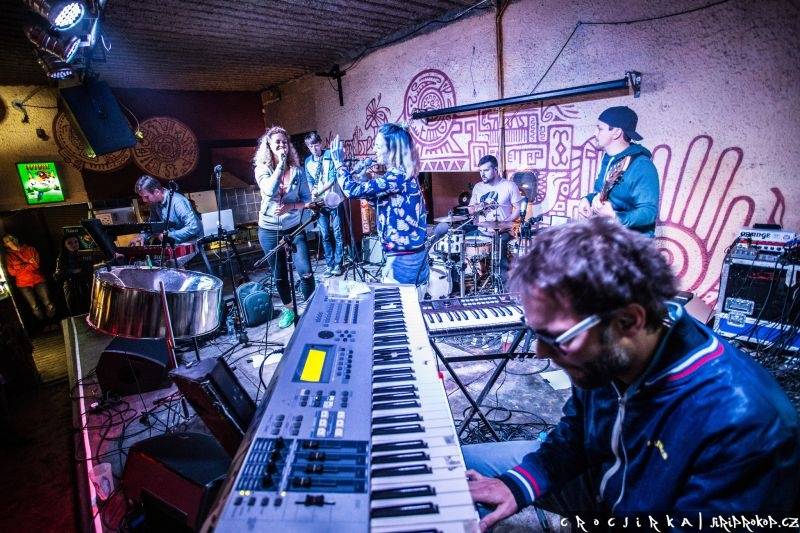 Barbora Poláková přivezla svoje hity do Beach Parku Mlékojedy