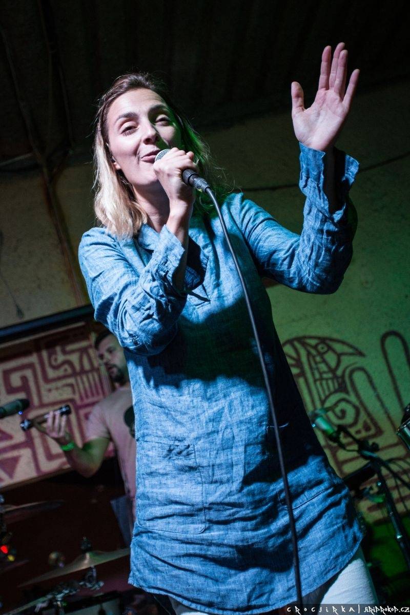 Barbora Poláková přivezla svoje hity do Beach Parku Mlékojedy