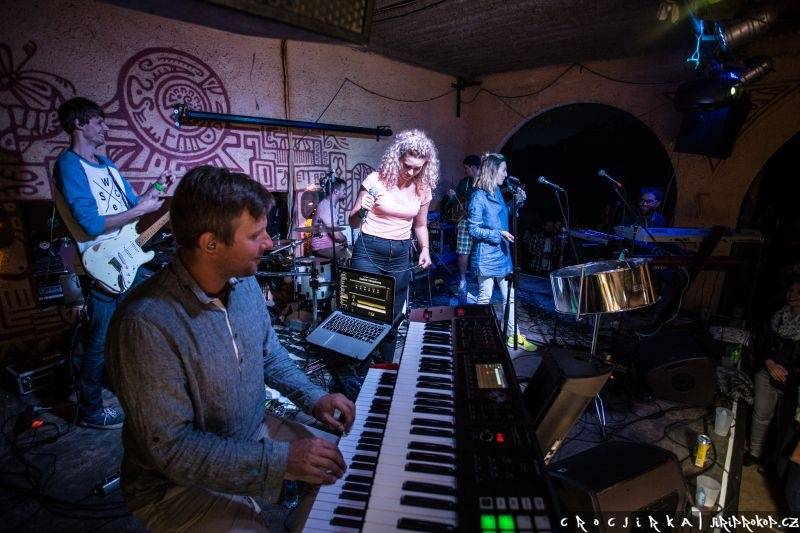 Barbora Poláková přivezla svoje hity do Beach Parku Mlékojedy