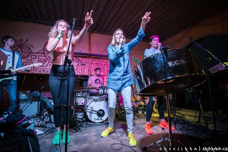 Barbora Poláková přivezla svoje hity do Beach Parku Mlékojedy