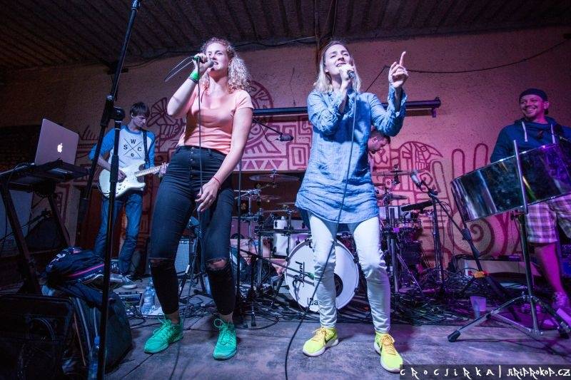 Barbora Poláková přivezla svoje hity do Beach Parku Mlékojedy