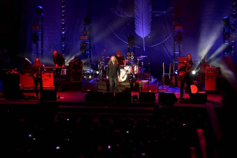 Robert Plant v Plzni tasil i nesmrtelné hity Led Zeppelin