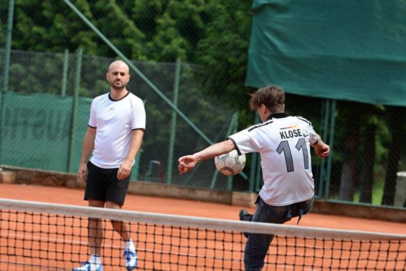 Nohejbalový turnaj kapel Festonda Cup vyhrál Medvěd 009, o zábavu nebyla nouze