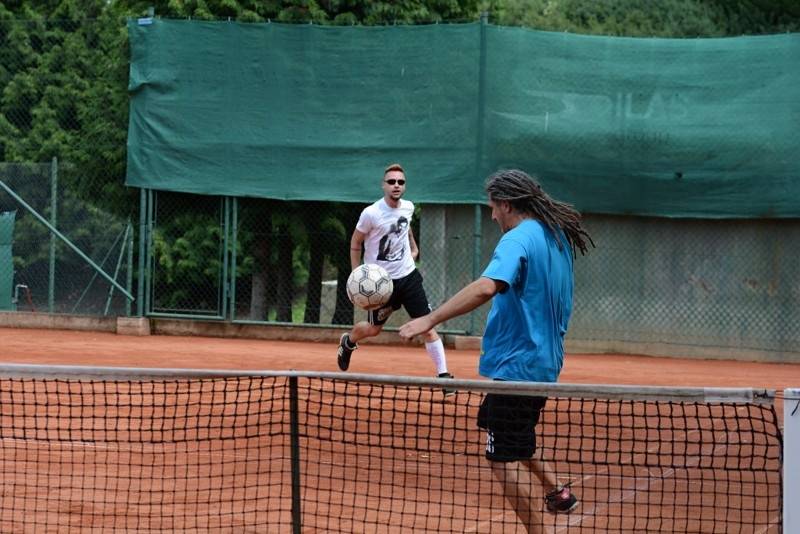 Nohejbalový turnaj kapel Festonda Cup vyhrál Medvěd 009, o zábavu nebyla nouze