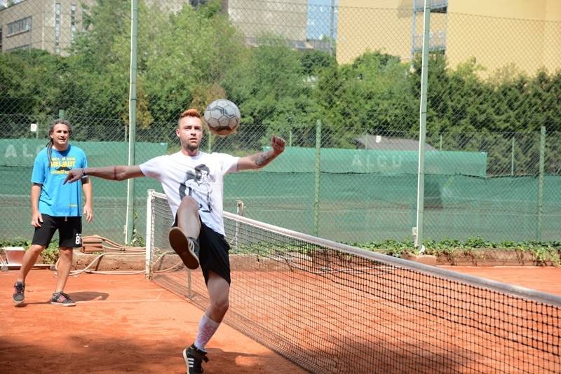 Nohejbalový turnaj kapel Festonda Cup vyhrál Medvěd 009, o zábavu nebyla nouze