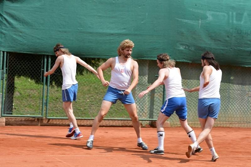 Nohejbalový turnaj kapel Festonda Cup vyhrál Medvěd 009, o zábavu nebyla nouze