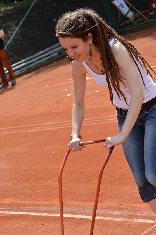 Nohejbalový turnaj kapel Festonda Cup vyhrál Medvěd 009, o zábavu nebyla nouze