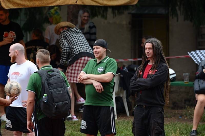 Nohejbalový turnaj kapel Festonda Cup vyhrál Medvěd 009, o zábavu nebyla nouze