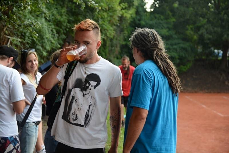Nohejbalový turnaj kapel Festonda Cup vyhrál Medvěd 009, o zábavu nebyla nouze