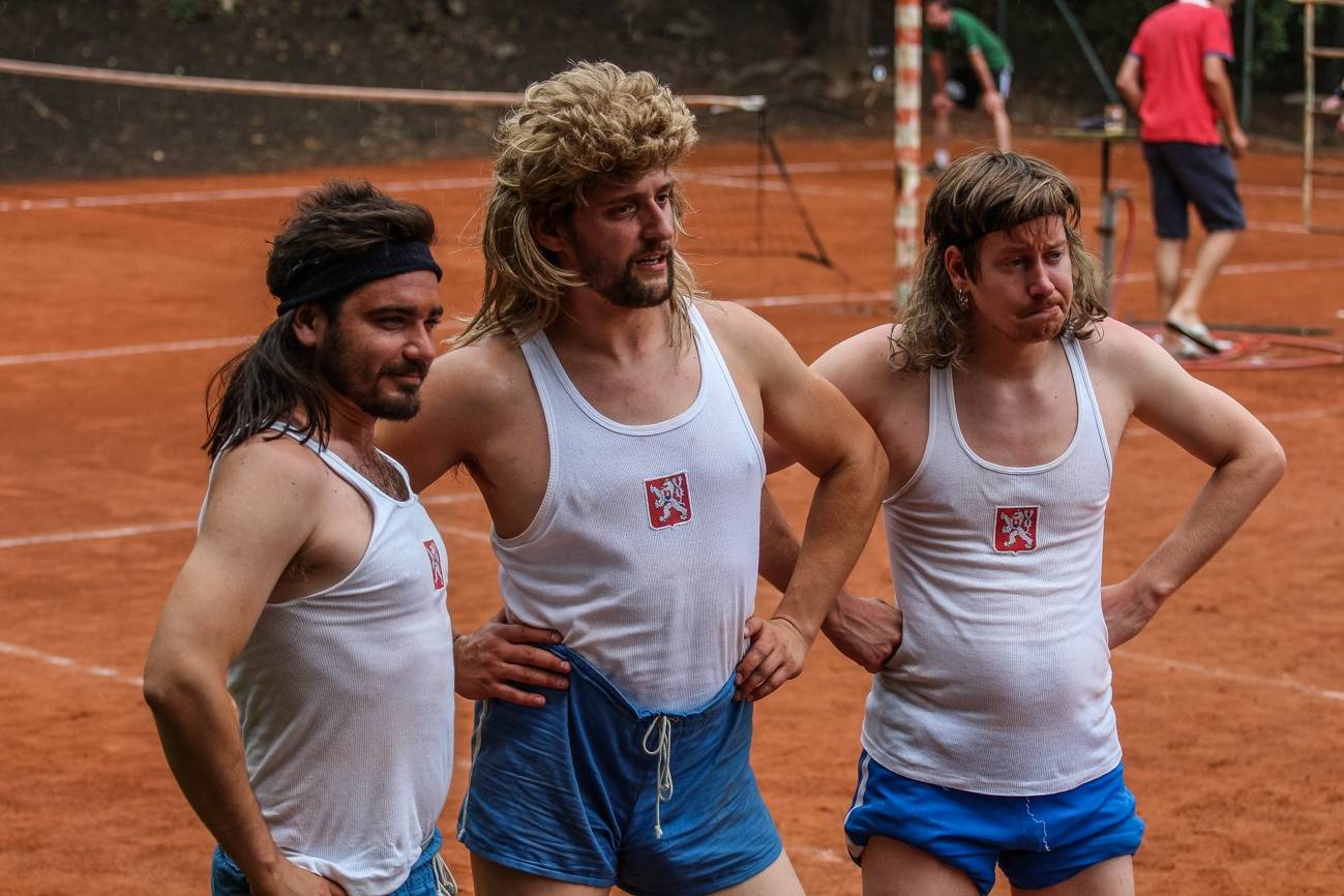 Pražský Festonda Cup: Wohnout, Imodium a spol. soutěžili v nohejbalu pro radost ze hry