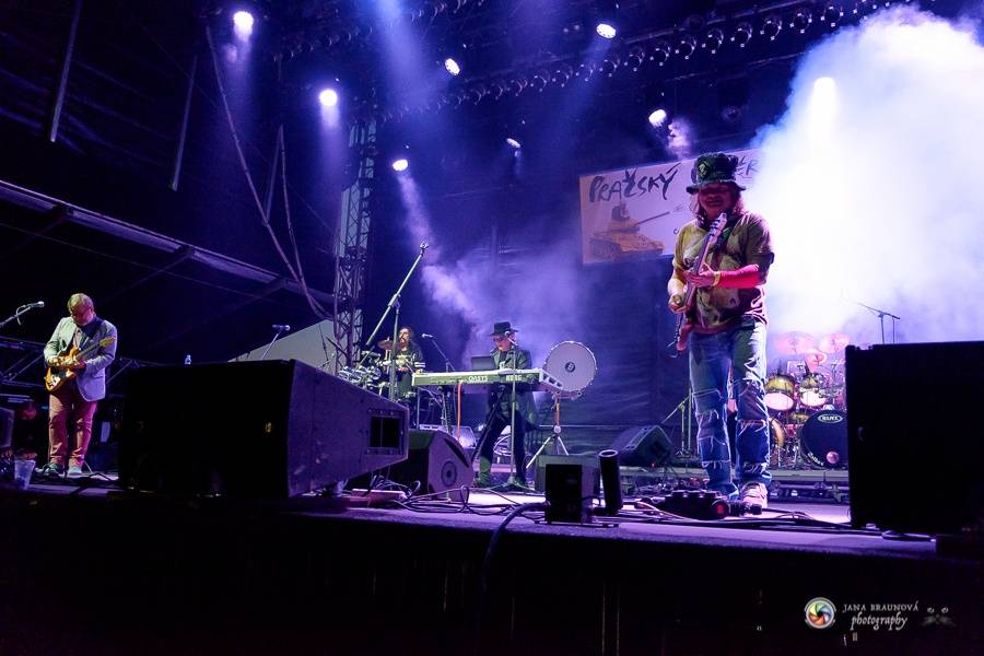  Hrady CZ na Švihově: V pátek se předvedli Mandrage, Nebe i rappeři Rytmus a Vladimir 518