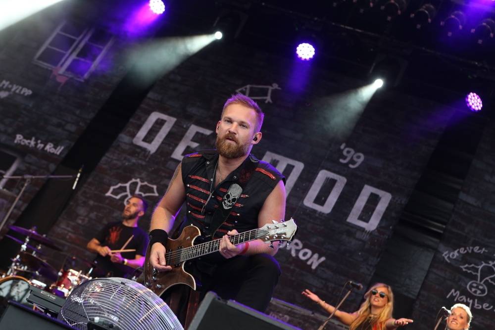 Hrady CZ bavily na Švihově. Vystoupili Kabát, Mandrage, Pražský výběr a další