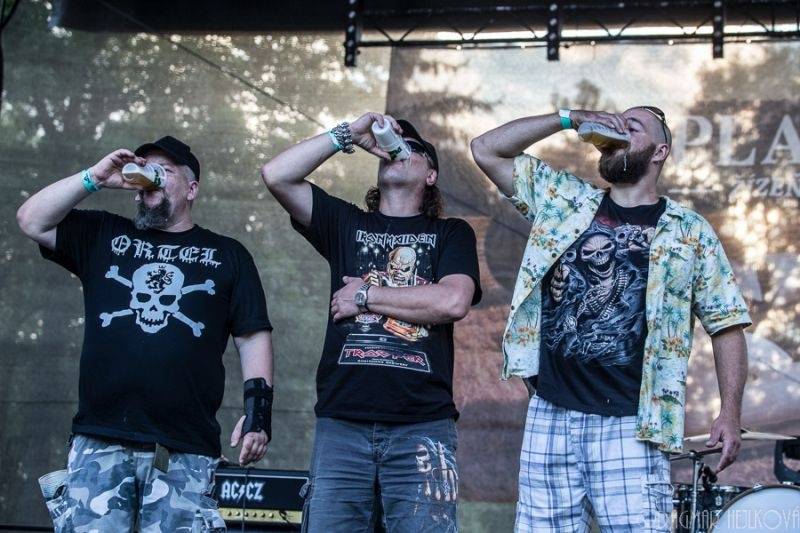 Svátek piva v Protivíně slavili Alkehol, Dymytry, AC/DC revival, No Name i Turbo