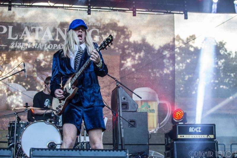 Svátek piva v Protivíně slavili Alkehol, Dymytry, AC/DC revival, No Name i Turbo