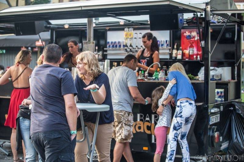 Svátek piva v Protivíně slavili Alkehol, Dymytry, AC/DC revival, No Name i Turbo