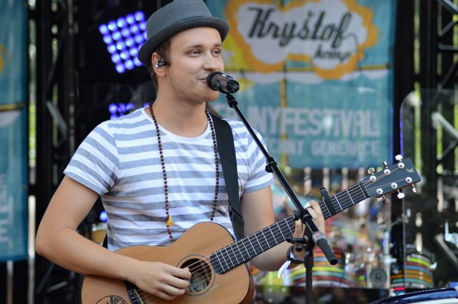 Kryštof Kemp ve Svojšicích: táboření, hudba, fotbal a dešťový budíček