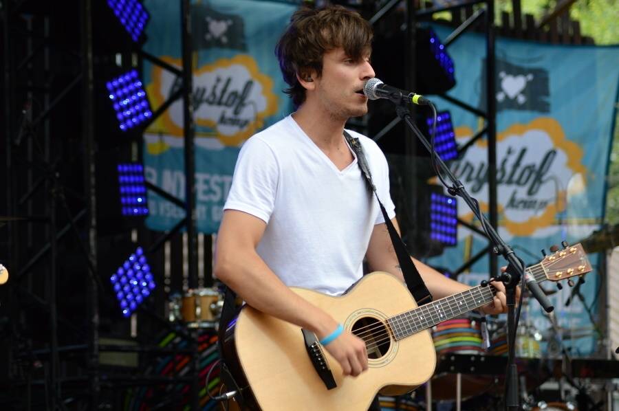 Kryštof Kemp ve Svojšicích: táboření, hudba, fotbal a dešťový budíček