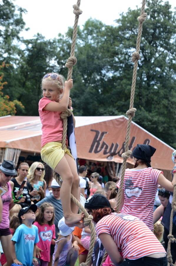 Kryštof Kemp ve Svojšicích: táboření, hudba, fotbal a dešťový budíček