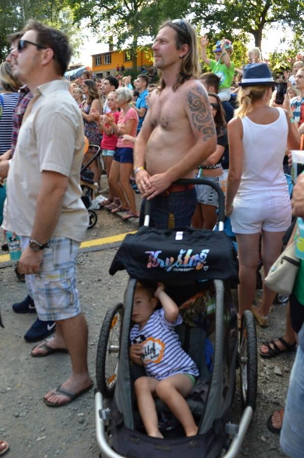 Kryštof Kemp ve Svojšicích: táboření, hudba, fotbal a dešťový budíček