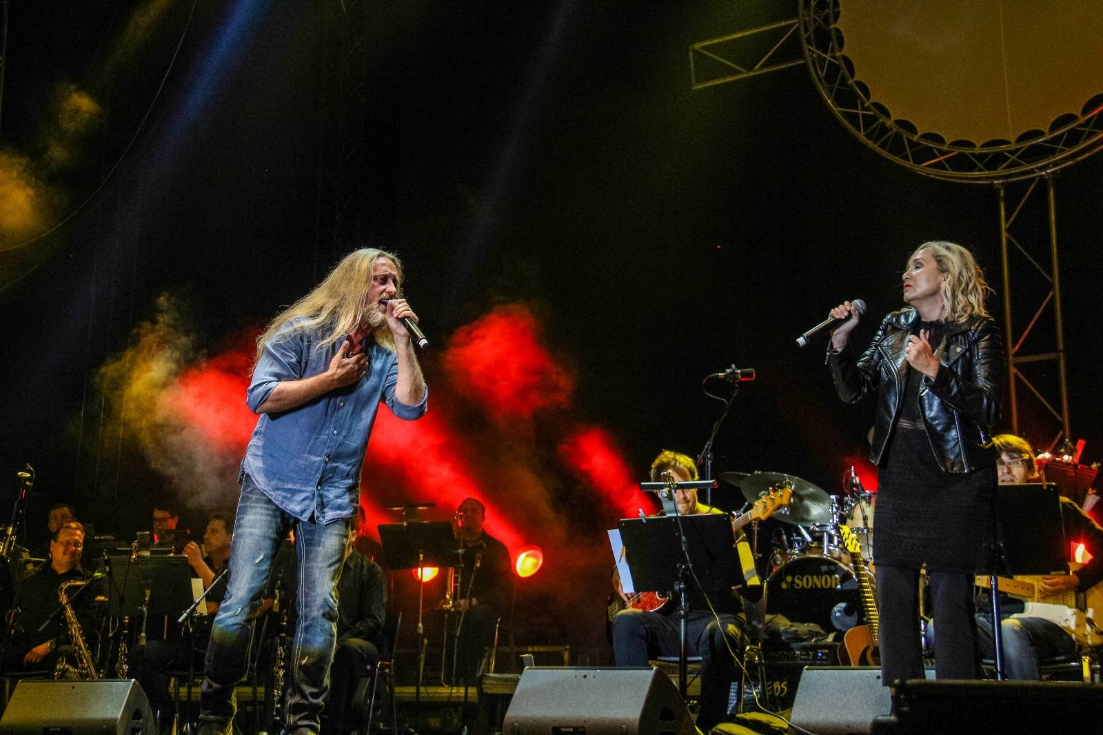 Benátská! v Liberci přilákala tisíce lidí, světová esa trumfla Hana Zagorová