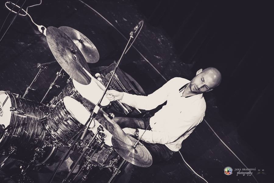 Plzní zněly šansony Edith Piaf i Charlese Aznavoura. Zpívala je Radka Fišarová