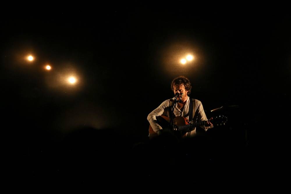 Irský písničkář Damien Rice chrlil emoce v Divadle Archa