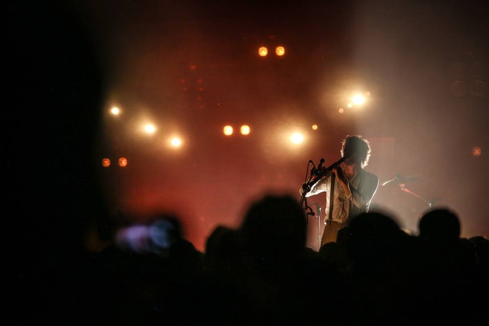 Irský písničkář Damien Rice chrlil emoce v Divadle Archa