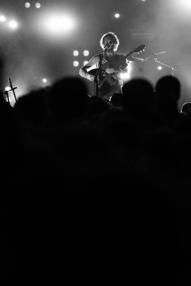 Irský písničkář Damien Rice chrlil emoce v Divadle Archa