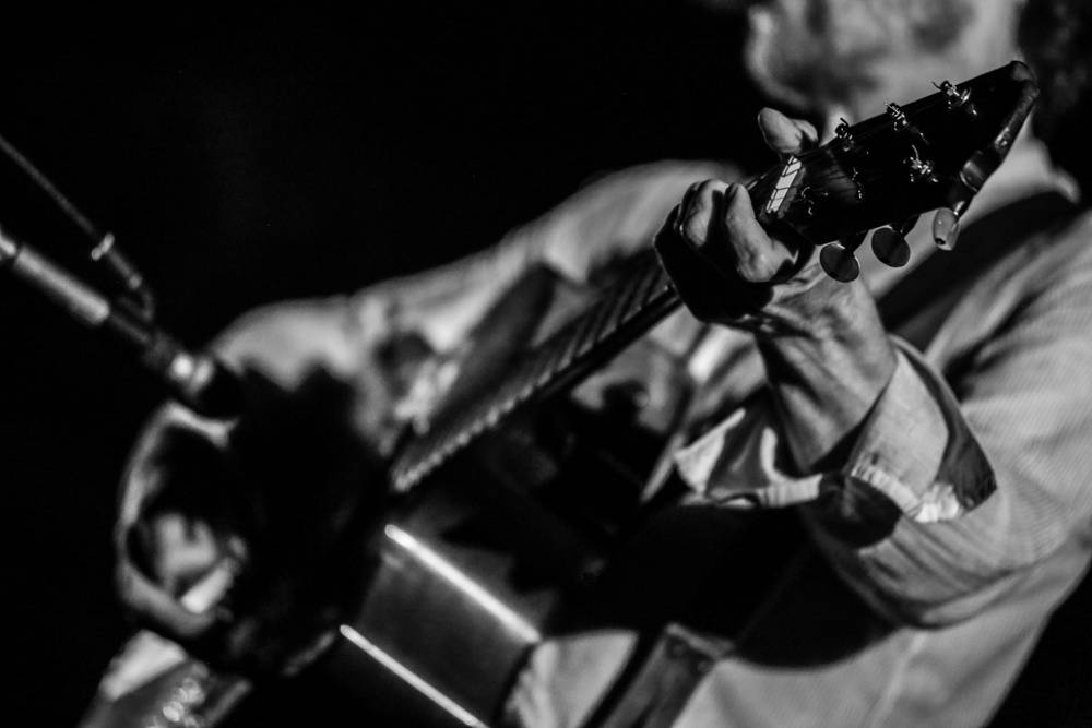 Irský písničkář Damien Rice chrlil emoce v Divadle Archa