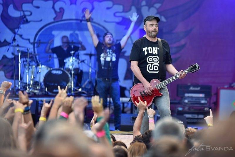 Rockfest Dačice přivítal Prague Conspiracy, Arakain, Visací zámek i Citron, s Dymytry vystoupil fanoušek