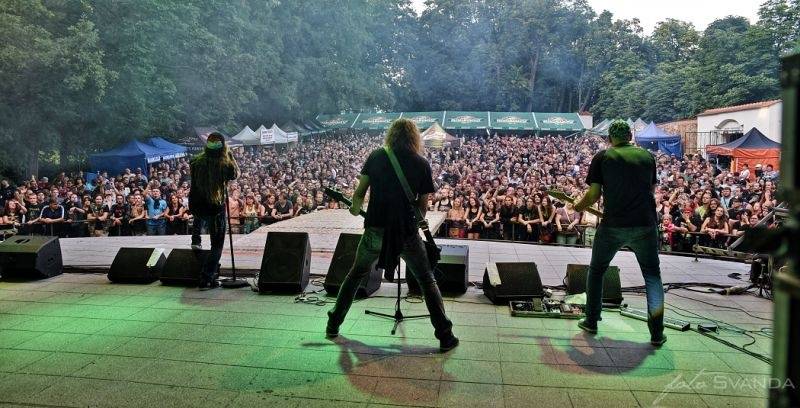 Rockfest Dačice přivítal Prague Conspiracy, Arakain, Visací zámek i Citron, s Dymytry vystoupil fanoušek