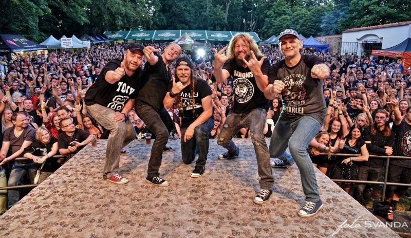 Rockfest Dačice přivítal Prague Conspiracy, Arakain, Visací zámek i Citron, s Dymytry vystoupil fanoušek