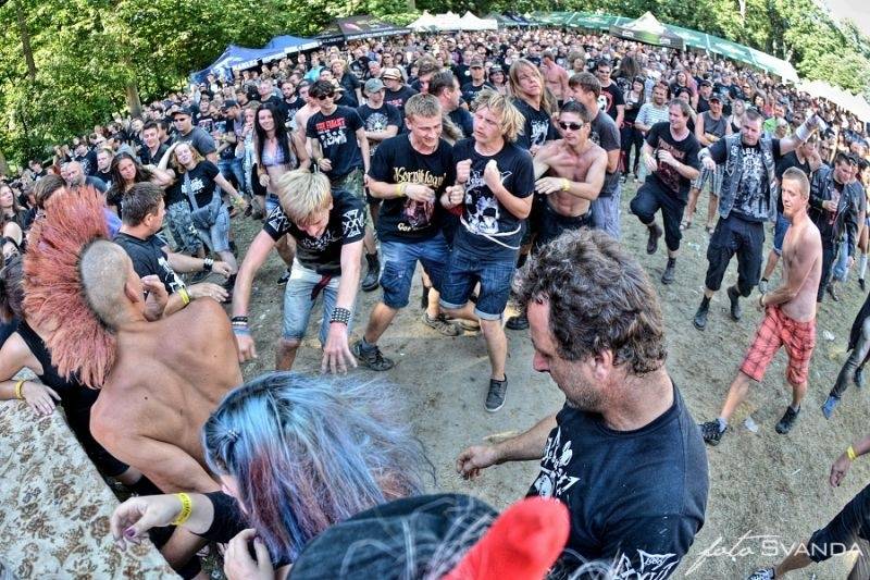 Rockfest Dačice přivítal Prague Conspiracy, Arakain, Visací zámek i Citron, s Dymytry vystoupil fanoušek