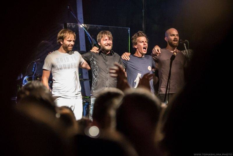 Z Kampy na Střelák: Zrní zahráli pod širým nebem