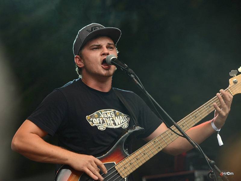 Na Sázavafest přijeli Skye & Ross z Morcheeby, Jirka Macháček prosil, ať nezavírají bary