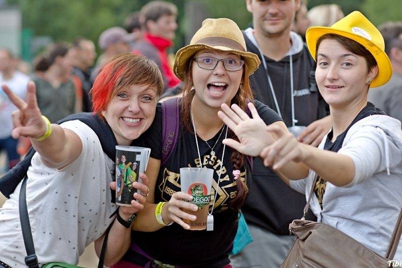 Keltská noc v Harrachově: Na doskočišti skokanského můstku řádili Arakain i Tři sestry