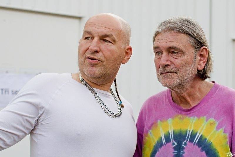 Keltská noc v Harrachově: Na doskočišti skokanského můstku řádili Arakain i Tři sestry