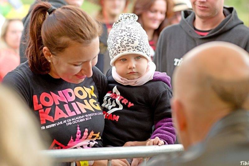 Keltská noc v Harrachově: Na doskočišti skokanského můstku řádili Arakain i Tři sestry