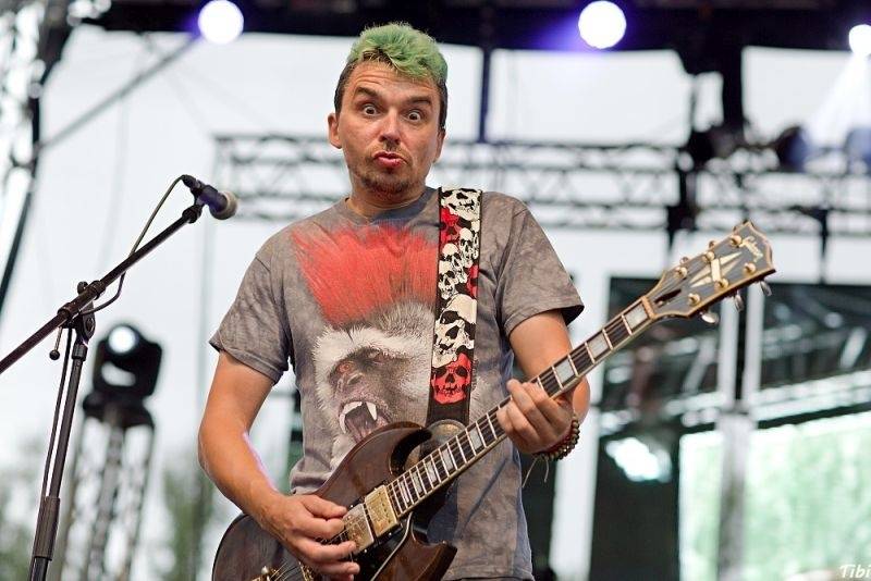 Keltská noc v Harrachově: Na doskočišti skokanského můstku řádili Arakain i Tři sestry