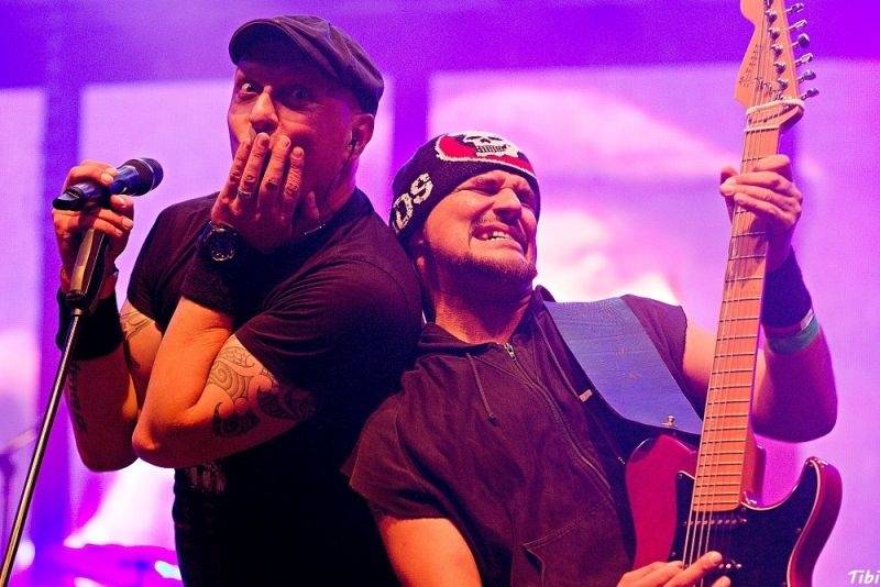 Keltská noc v Harrachově: Na doskočišti skokanského můstku řádili Arakain i Tři sestry